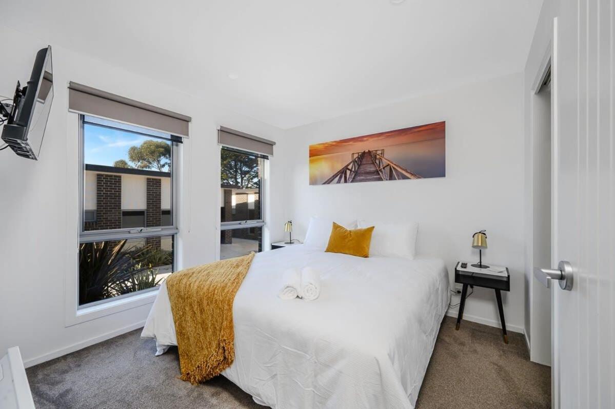 Villa The Bay Abode Modern New 2 Bedroom 15min To Cbd Kingston Beach